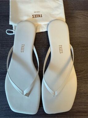 TKEES Square Toe Lily Sandals-Cream-Size 9